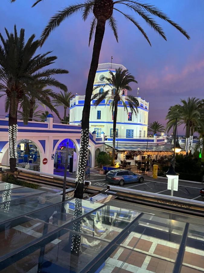 On The Beach - Penthouse On The Mediterranean Estepona Exterior photo